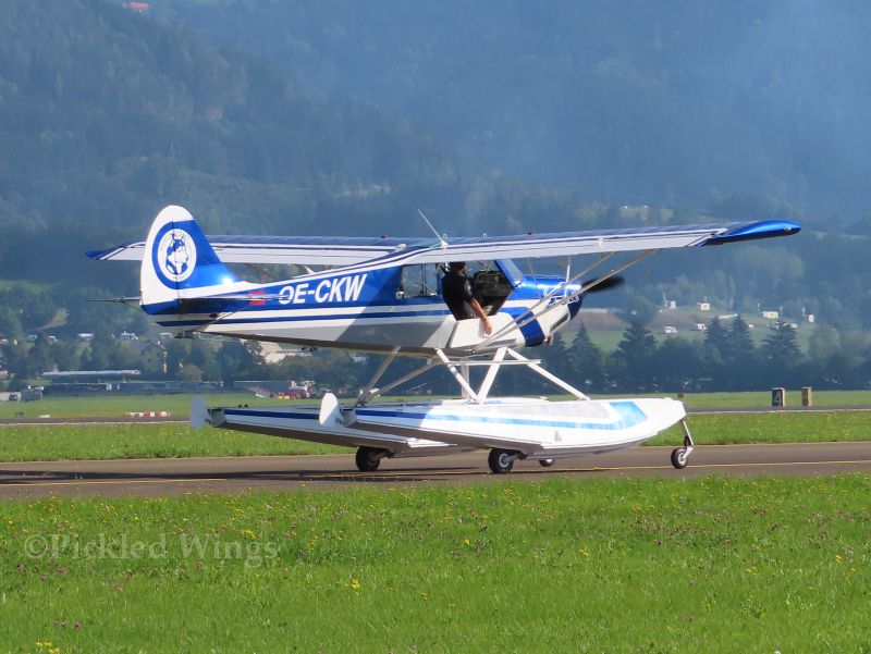 Husky on floats at Zeltweg 2