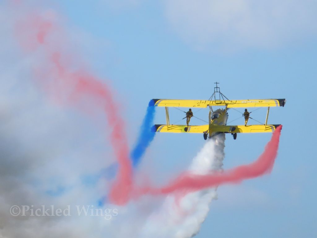 Wing walker at HK 3